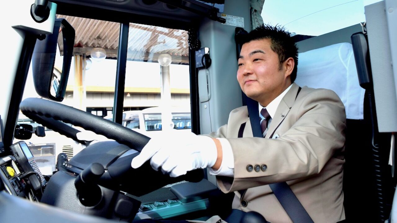 バス運転手への未経験転職で失敗しないためにチェックしたい3つの条件 国際自動車 ｋｍタクシー 求人採用サイト